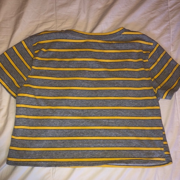 Grey and yellow striped crop top - Picture 2 of 3